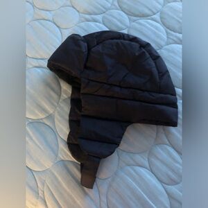 GAP Black Quilted Hat (I have 2)